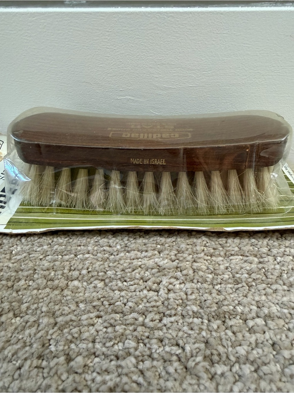 Vintage Cadillac Satellite Shoe Brush 100% Horsehair Made in Israel NOS Sealed - Picture 3 of 8